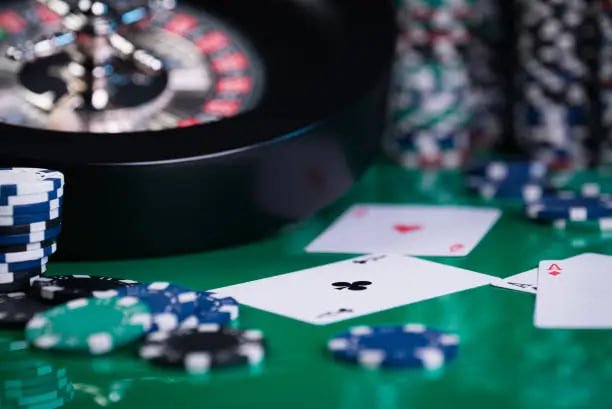 Gambaran permainan sportsbook dan kasino online di perangkat mobile